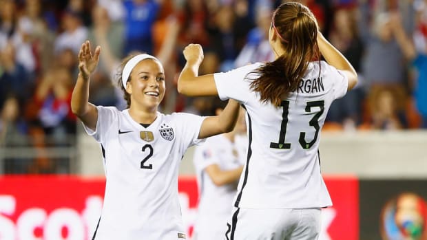 mallory-pugh-alex-morgan.jpg